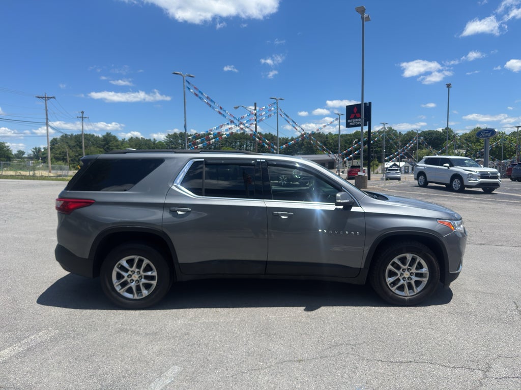 2021 Chevrolet Traverse LT Cloth