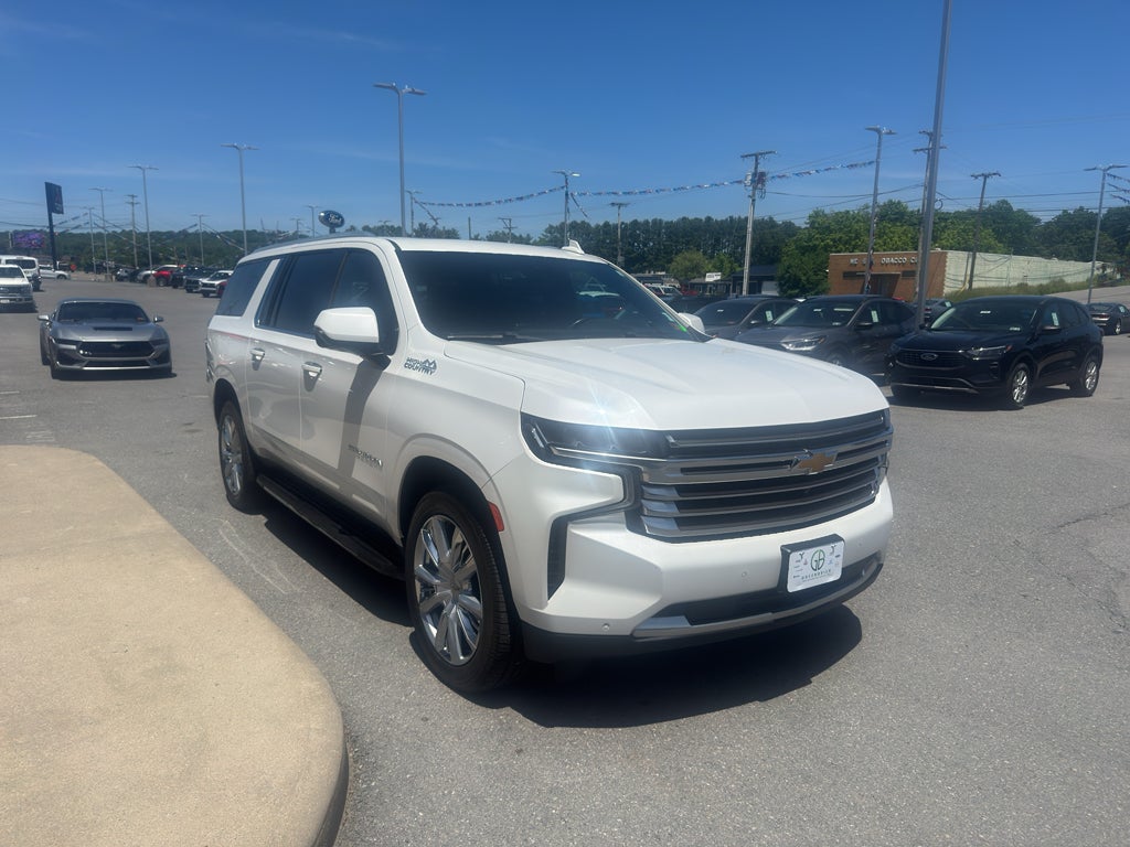 2023 Chevrolet Suburban High Country