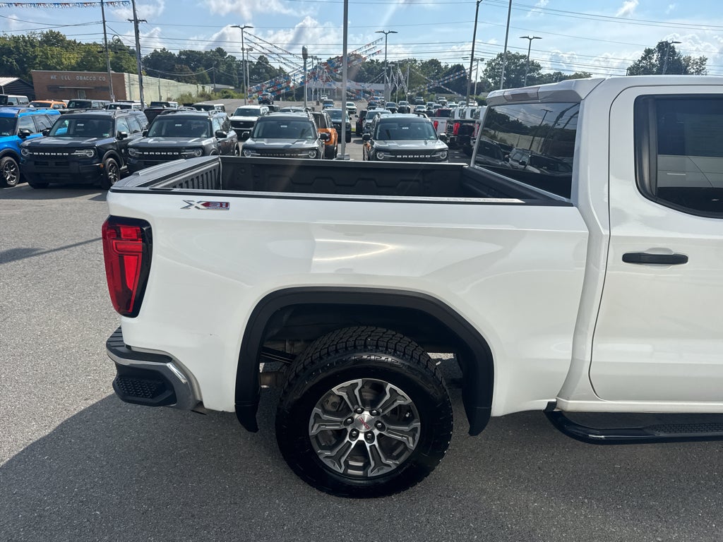 2024 GMC Sierra Pro