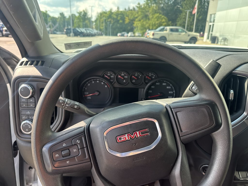2024 GMC Sierra Pro