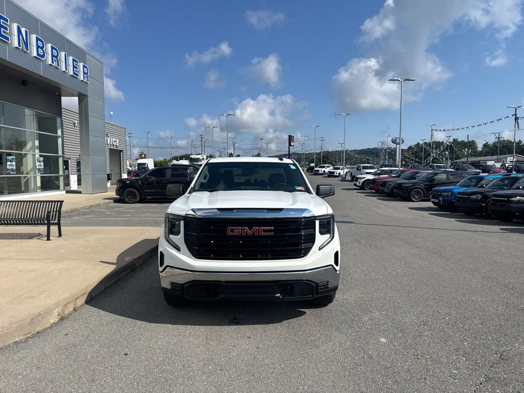 2024 GMC Sierra Pro