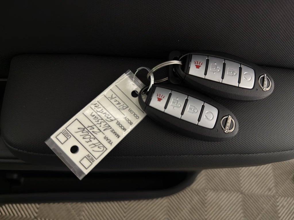 2024 Nissan Frontier SV