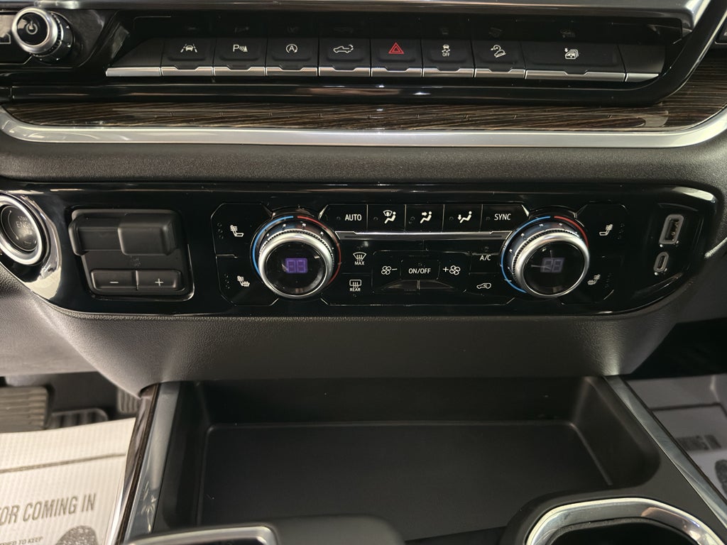 2025 GMC Sierra Elevation