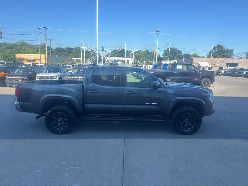 2022 Toyota Tacoma SR5