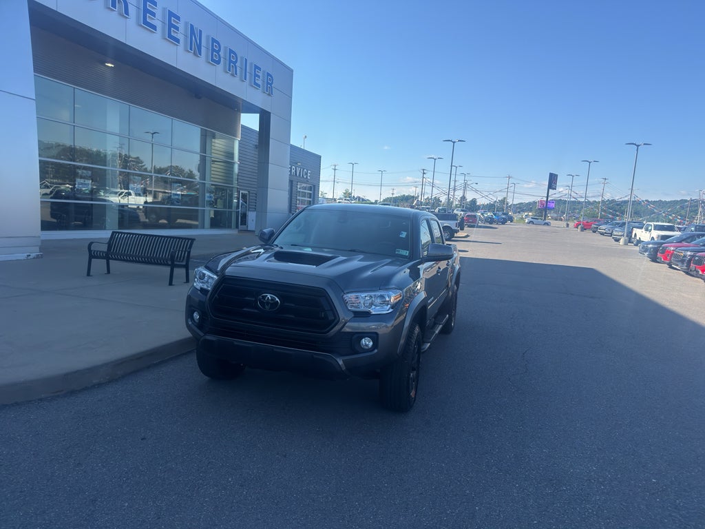 2022 Toyota Tacoma SR5