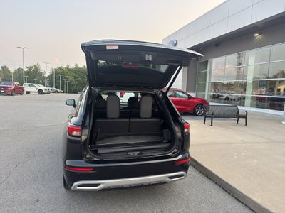 2023 Mitsubishi Outlander SE