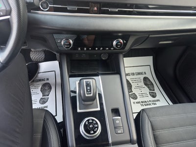2023 Mitsubishi Outlander SE