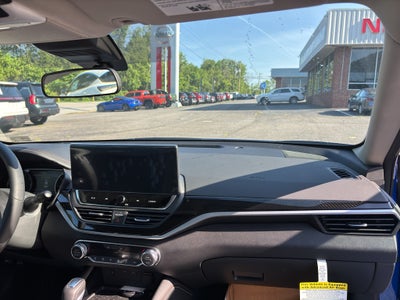 2025 Nissan Altima SR