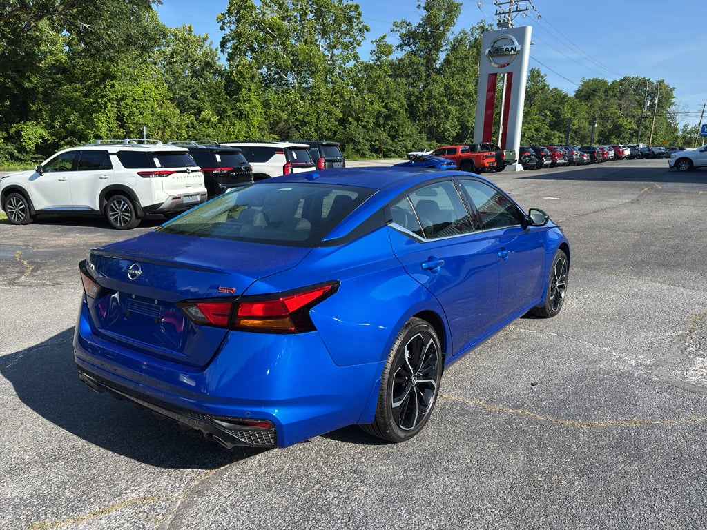 2025 Nissan Altima SR
