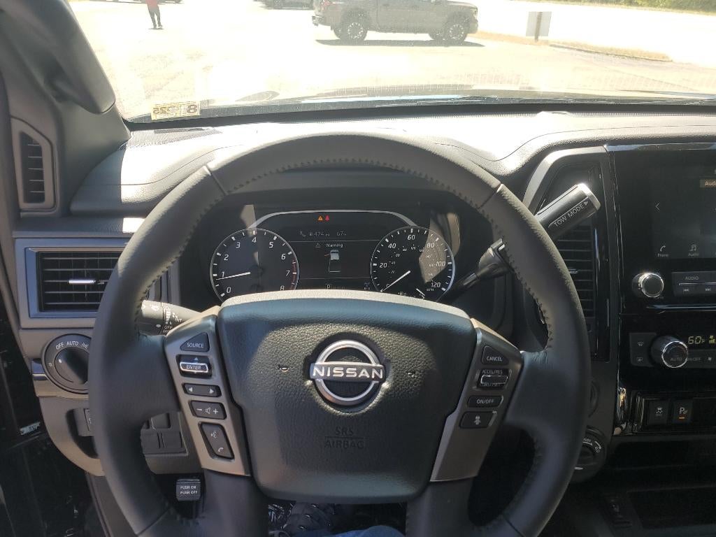 2024 Nissan Titan SV