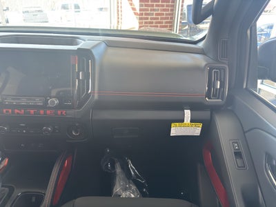 2025 Nissan Frontier SV