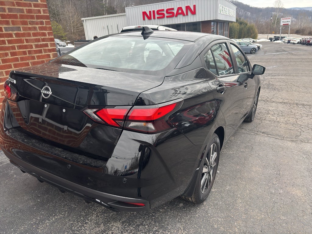 2025 Nissan Versa SV