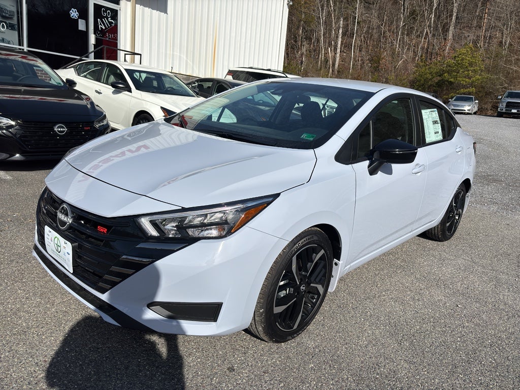 2025 Nissan Versa SR
