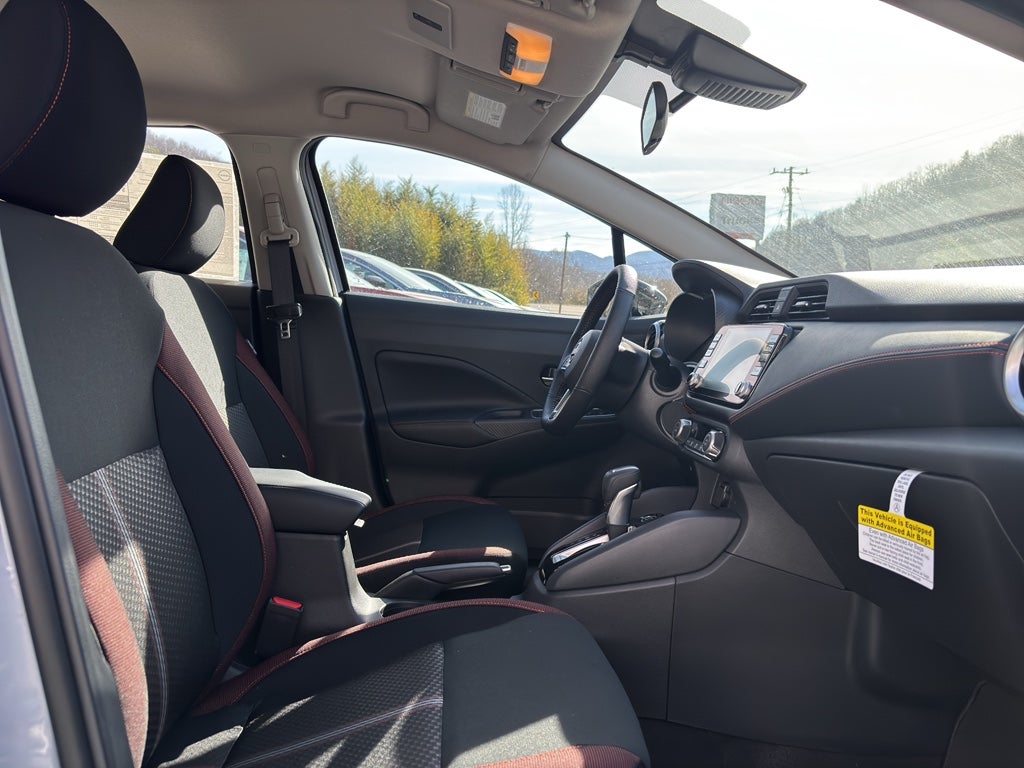 2025 Nissan Versa SR