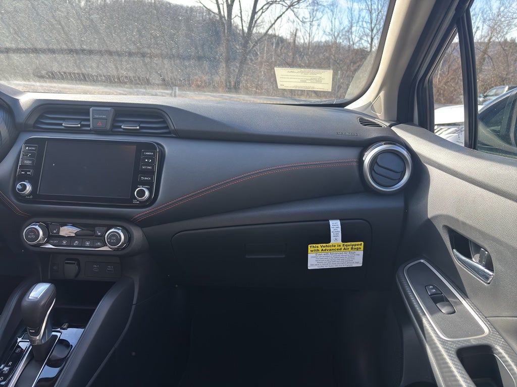 2025 Nissan Versa SR
