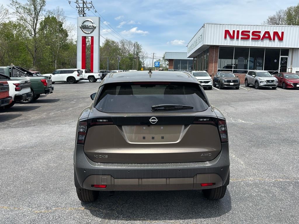 2025 Nissan Kicks SV
