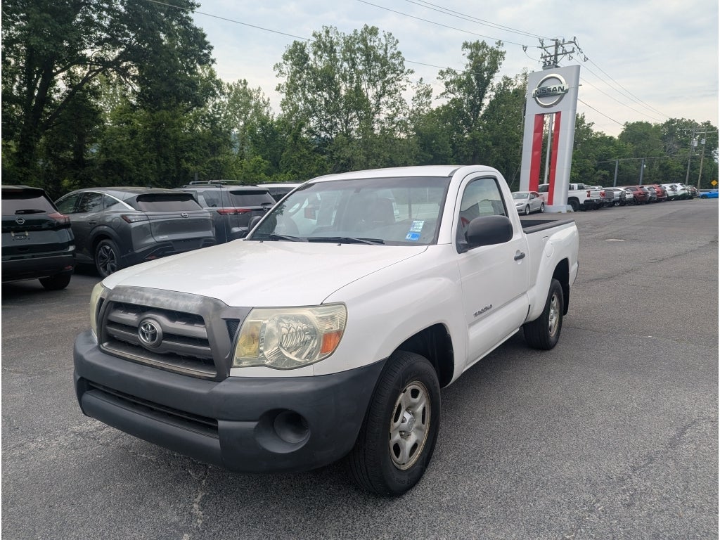 2010 Toyota Tacoma Regular Cab's photo