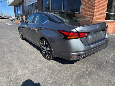 2022 Nissan Altima 2.5 SR