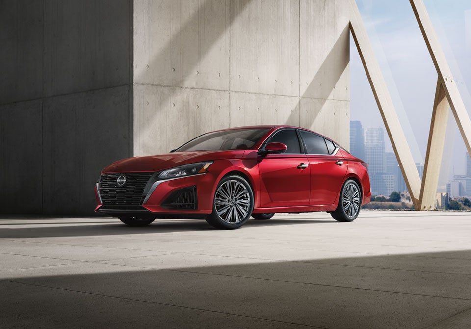 2025 Nissan Altima Greenbrier Nissan in Covington VA